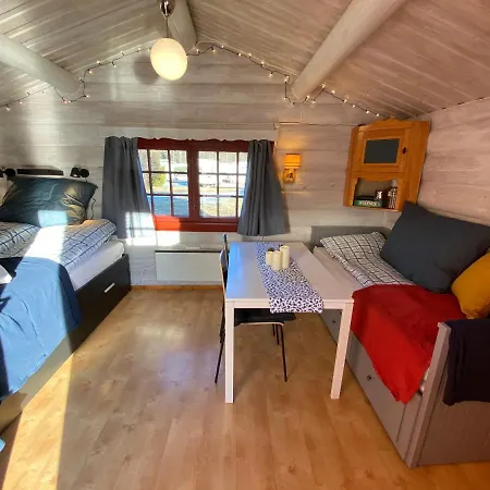 假日公园 桑德维肯露营酒店