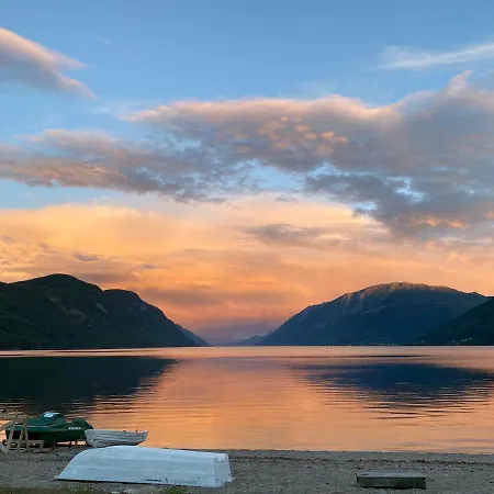 桑德维肯露营酒店 假日公园 4*