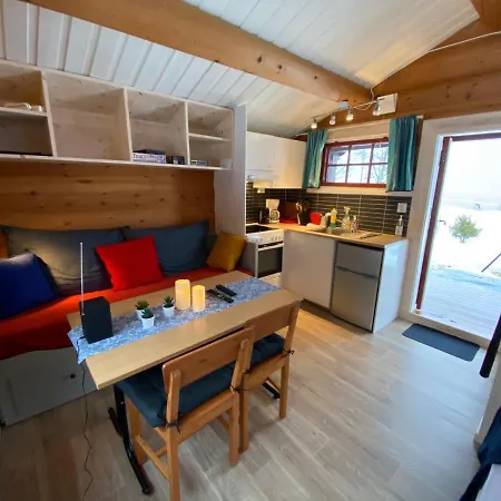 桑德维肯露营酒店 4*