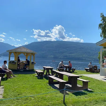 假日公园 桑德维肯露营酒店