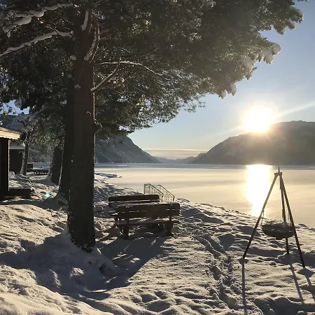桑德维肯露营酒店 假日公园