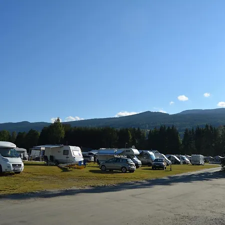 假日公园 桑德维肯露营酒店 4*