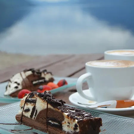 Sandviken פארק נופש 4*